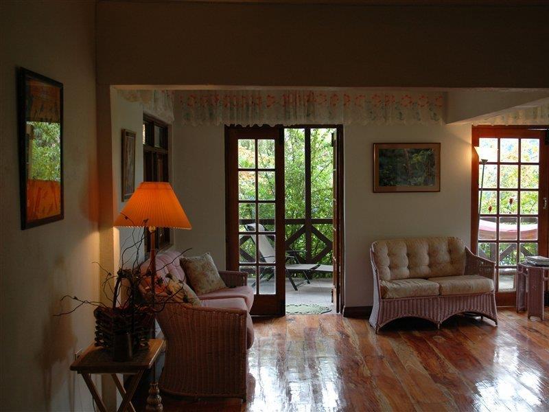Forres Park Hotel Kingston Ngoại thất bức ảnh